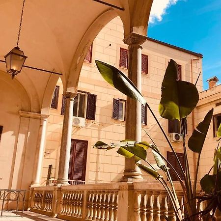 Palazzo Ventimiglia Lodge & Suites Palermo Buitenkant foto